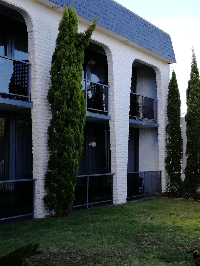 Banjo Paterson Motor Inn Lakes Entrance Exterior photo