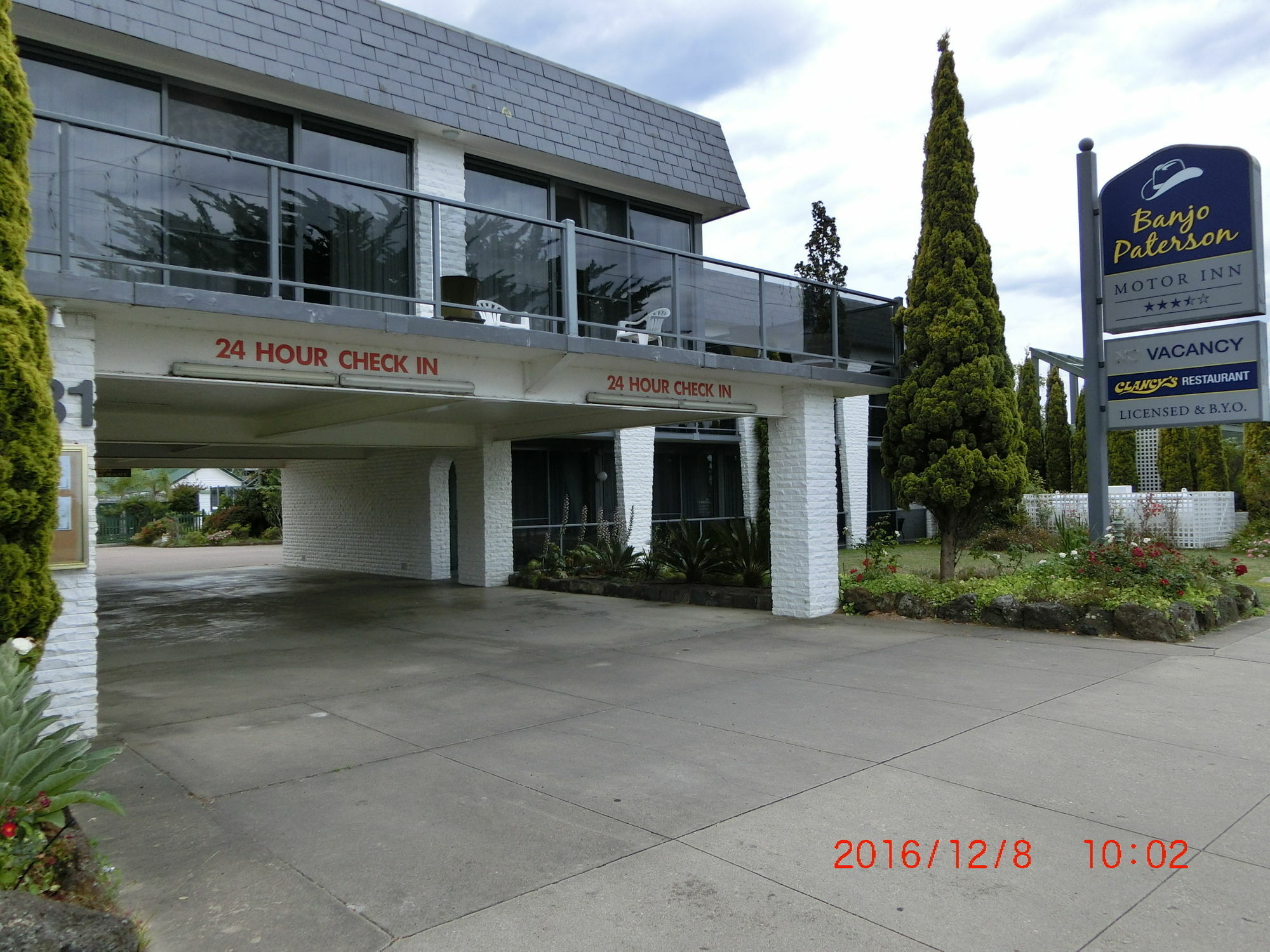 Banjo Paterson Motor Inn Lakes Entrance Exterior photo